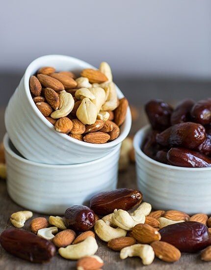 4 ways to balance diet this diwali eat healthy 430x550 4 ways to balance diet this diwali eat healthy 430x550