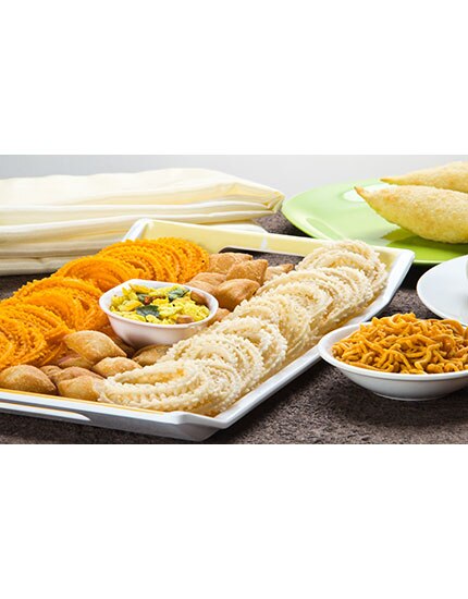 4 ways to balance diet this diwali eat healthy 430x550 4 ways to balance diet this diwali eat healthy 430x550