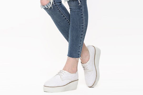 Hot in high tops Hot in high tops