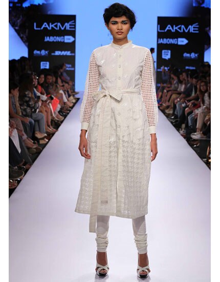 harpers bazaar mulmul project wardrobe must haves 430x550 harpers bazaar mulmul project wardrobe must haves 430x550