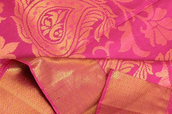 indian handlooms fabrics kanjeevaram tamil nadu 600x400 indian handlooms fabrics kanjeevaram tamil nadu 600x400