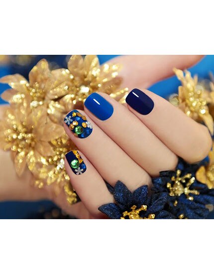 manicure trends for wedding functions shimmer 430x550 manicure trends for wedding functions shimmer 430x550