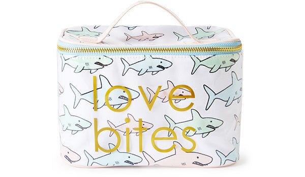 ORGANISE YOUR MAKEUP WITH THESE SUPER CUTE MAKEUP POUCHES