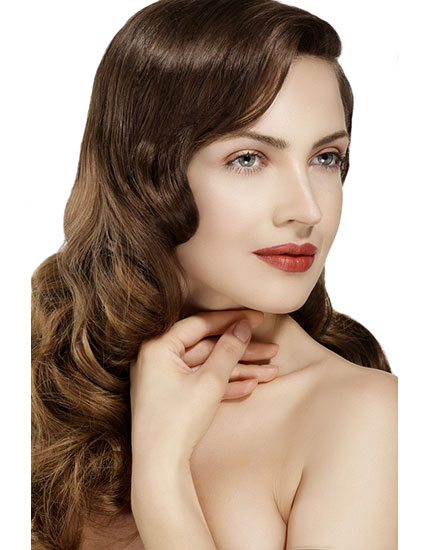 romantic hairdos for a date night messy side bun 600x400 romantic hairdos for a date night messy side bun 600x400