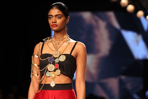 nachiket barve couture lfw day 3 430x550