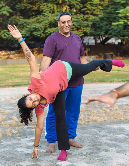 yoga class to enjoy experience 430x550 yoga class to enjoy experience 430x550